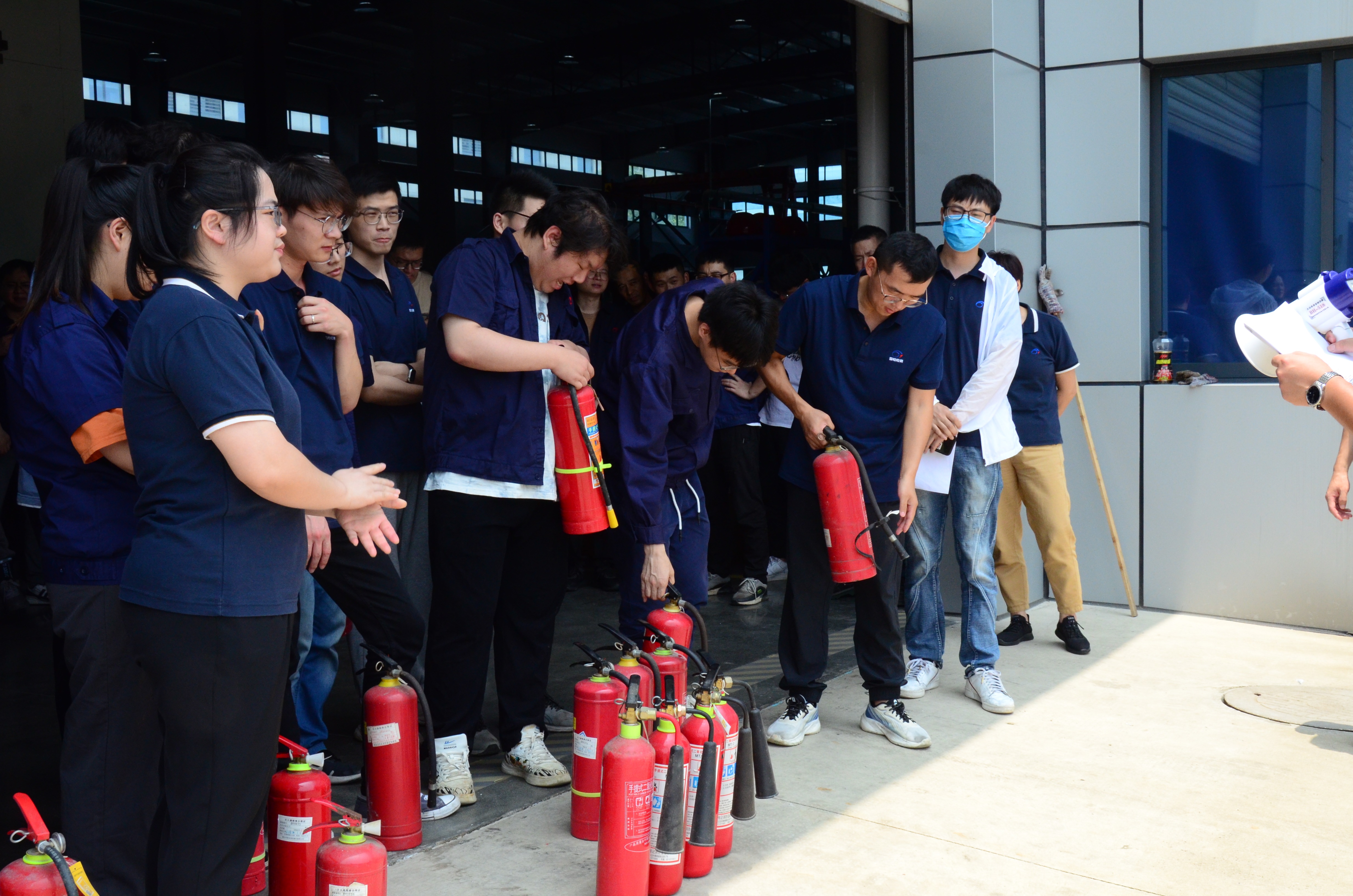 人人講安全！個(gè)個(gè)會(huì)應(yīng)急！02